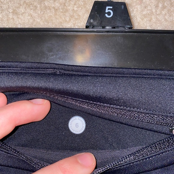 Size 6 black Lululemon leggings - Picture 4 of 5